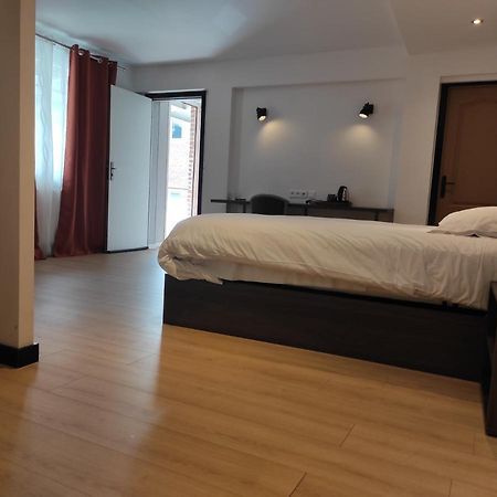Modern'Hotel Valenciennes Zewnętrze zdjęcie
